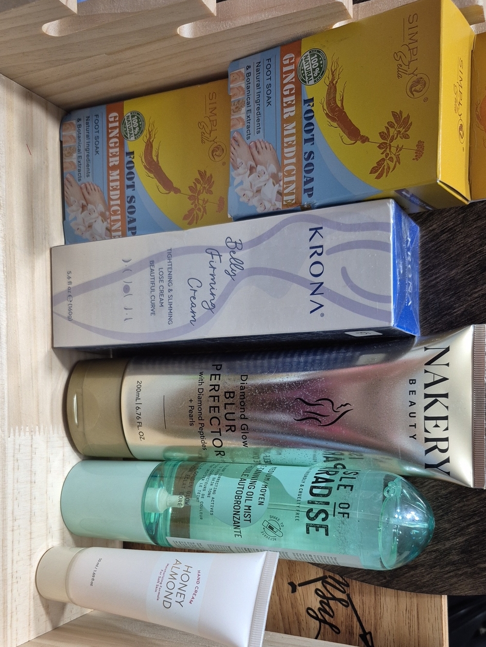 Nakery Beauty Mint Isle of Paradise & Krona Blue Bath & Body Set